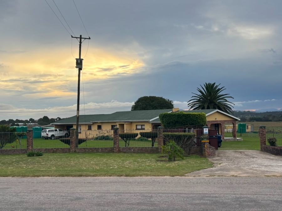 Commercial Property for Sale in Colleen Glen Eastern Cape